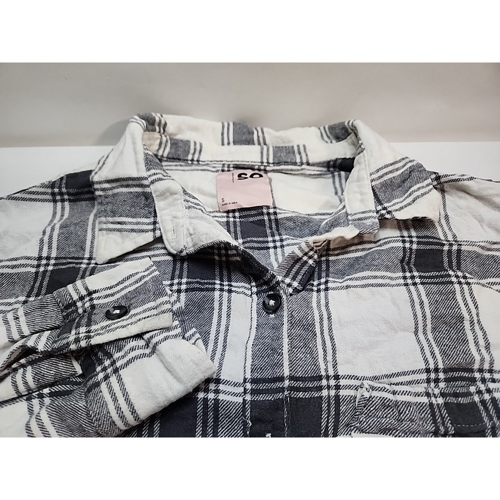 SO Womensโ Plaid Flannel Long Sleeve Button Up Shirt Small White Black